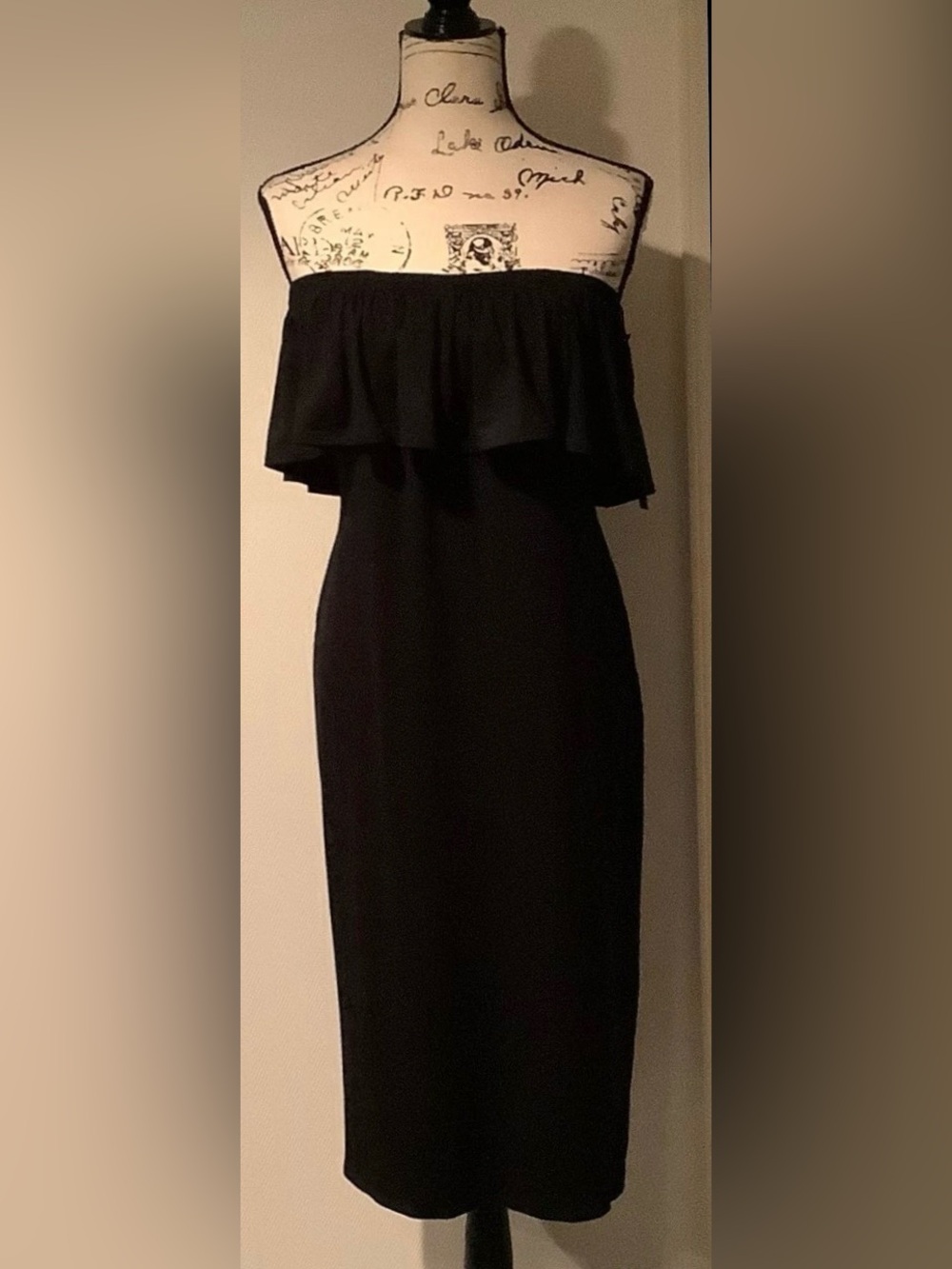 NWT Vince Camuto Ruffle Accent Strapless Sheath Dress